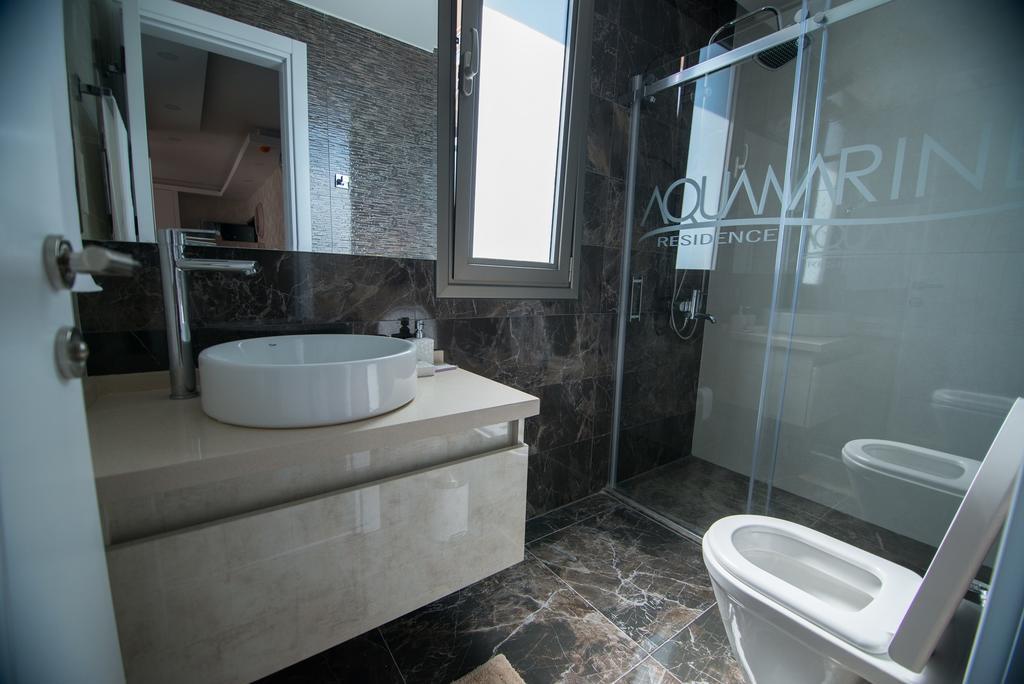 Aquamarine Luxury Residence 키레니아 외부 사진
