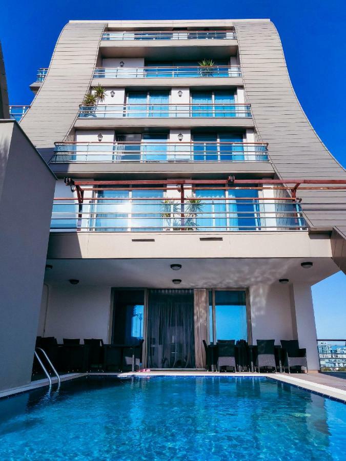 Aquamarine Luxury Residence 키레니아 외부 사진
