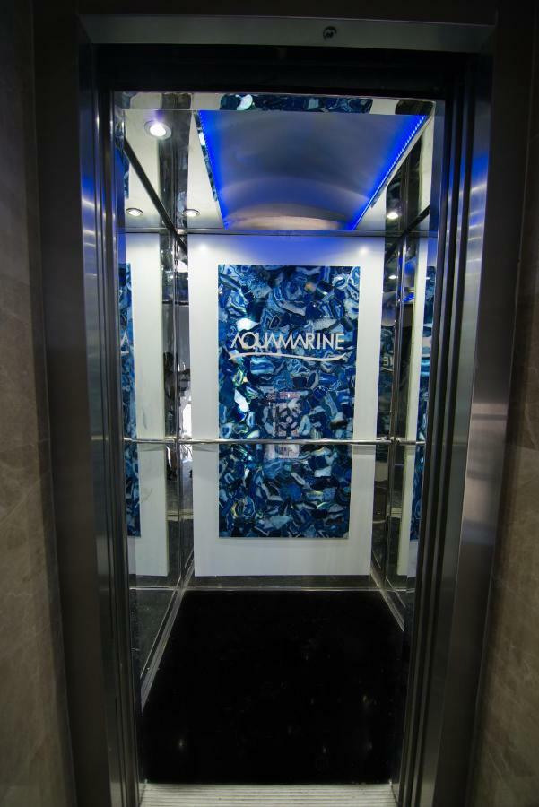 Aquamarine Luxury Residence 키레니아 외부 사진