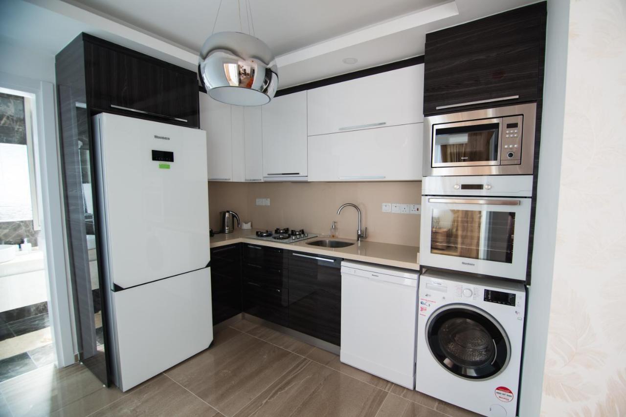 Aquamarine Luxury Residence 키레니아 외부 사진
